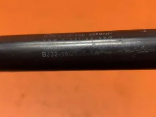 BJ32-16C826-AA Амортизатор капота Land Rover Evoque 1 Арт 2-273498, вид 4