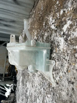 8531512570 Бачок омывателя Toyota Corolla E150 Арт 2-291257, вид 4