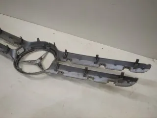 A2058880160 Накладка решетки радиатора Mercedes C W205 Арт 2-331052, вид 7