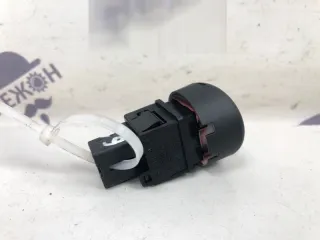 252901KA0A Кнопка аварийной сигнализации Nissan Juke 1 Арт 2-345468, вид 3