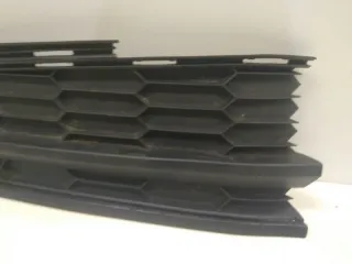 5658073679B9 Заглушка (решетка) в бампер Skoda Kodiaq Арт 2-359862, вид 3