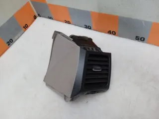 MR962242HB Дефлектор обдува салона Mitsubishi Grandis Арт 2-408857, вид 2