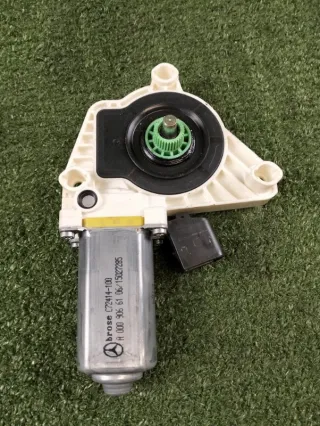 A0009066106 Моторчик стеклоподъемника Mercedes C W205 Арт 2-451887, вид 1