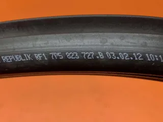 7P5 823 727 B Уплотнитель капота Porsche Cayenne 958 Арт 2-456906, вид 4