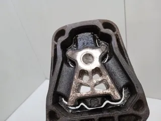 A2462401209 Подушка крепления двигателя Mercedes A W176 1.6л Арт 2-467462, вид 3