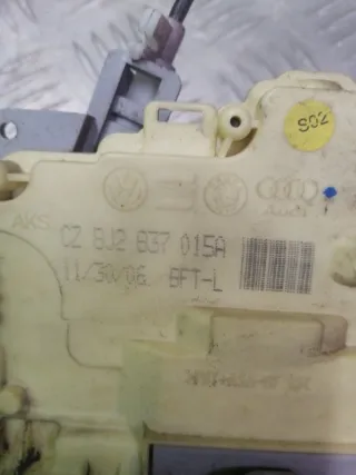 8j2837015a Замок двери Audi TT 2 Арт 2-477678, вид 5