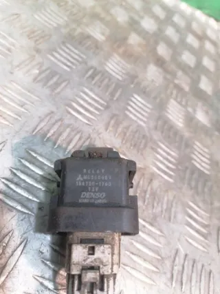 1567001760 Реле топливного насоса Mitsubishi Carisma Арт 2-490290, вид 5