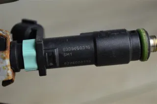 03D133329B Топливная рампа Skoda Fabia 2 restailing Арт 2-507691, вид 8