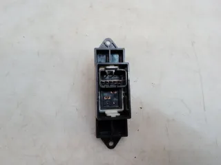 MR587944 Кнопка стеклоподъемника Mitsubishi ASX Арт 2-511771, вид 4