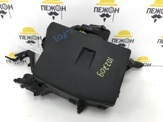 8274102050 Блок предохранителей Toyota Auris 1 Арт 2-543031, вид 9