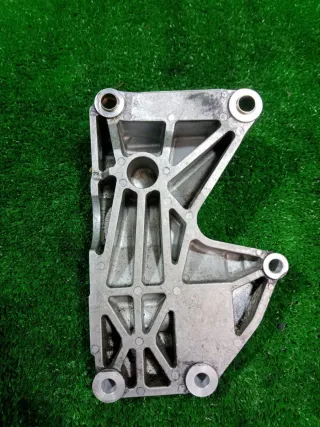 079903805J Кронштейн генератора Audi A6 C6 (S6,RS6) Арт 2-551703, вид 2
