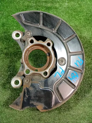 1K0407255AA Кулак поворотный Volkswagen Golf 5 Арт 2-554706, вид 1