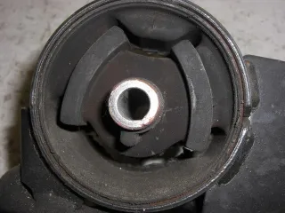 112204M412 Подушка крепления двигателя Nissan AD Y11 Арт 2-568798, вид 2