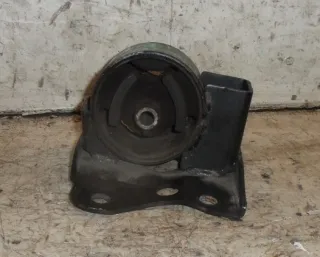 112204M412 Подушка крепления двигателя Nissan Bluebird G10 Арт 2-568799, вид 2
