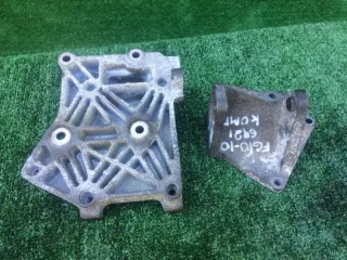 119105M000 Кронштейн генератора Nissan Bluebird G10 Арт 2-569405, вид 3
