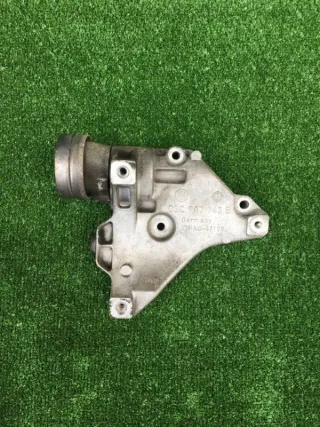 03C903143B Кронштейн генератора Volkswagen Golf 5 Арт 2-572307, вид 1