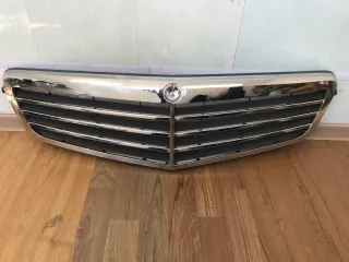 A2048801283 Решетка радиатора Mercedes C W204 Арт 2-581452, вид 1
