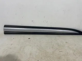 5727a404 Накладка двери (крышки) багажника Mitsubishi Outlander 3 restailing 2 Арт 2-581496, вид 1
