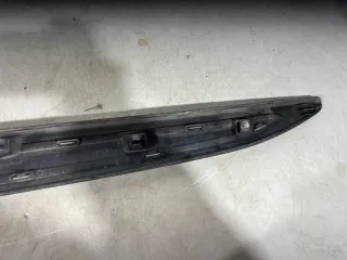 5727a404 Накладка двери (крышки) багажника Mitsubishi Outlander 3 restailing 2 Арт 2-581496, вид 6