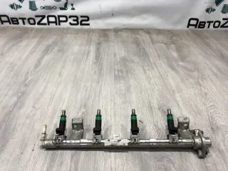 98MFBB9F593 Рампа топливная с форсунками Ford Focus 2 Арт 2-600719, вид 1