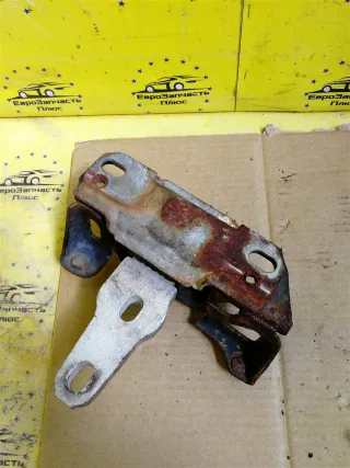 8V517M121AE Подушка крепления двигателя Ford Fiesta 4 Арт 2-604792, вид 2