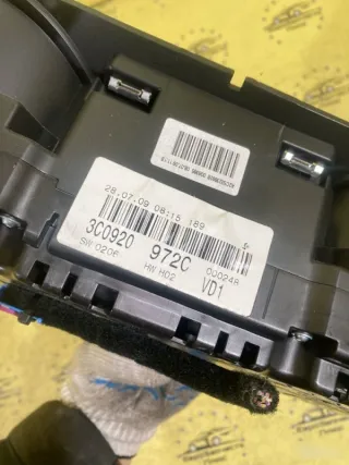 3C0920972C Щиток приборов (приборная панель) Volkswagen Passat B6 Арт 2-610035, вид 4