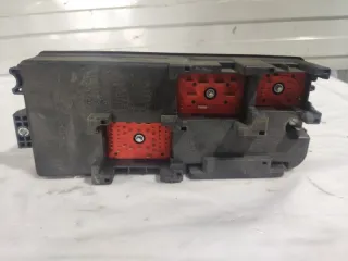 13170900CS Блок предохранителей Opel Vectra C  Арт 2-612765, вид 4