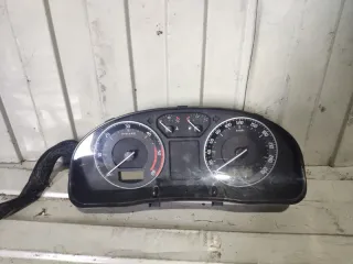 3U0920811AKD0 Панель приборов щиток Skoda Superb 1 Арт 2-613226, вид 2