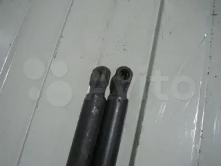 1K6827550D Амортизатор крышки багажника (3-5 двери) Volkswagen Golf 5 Арт 2-613622, вид 3
