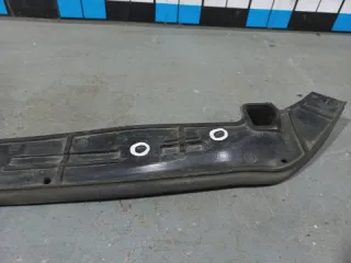 8W6823124 Уплотнитель капота Audi A4 B9 Арт 2-614178, вид 3