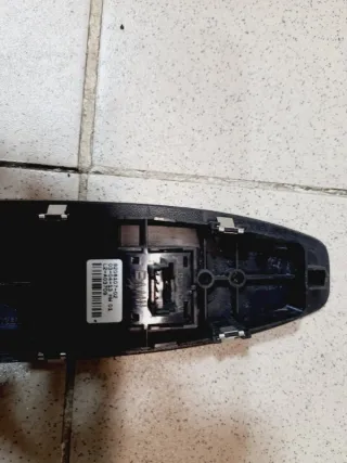 61319208107 Кнопка стеклоподъемника BMW 1 F20/F21 Арт 2-615560, вид 3