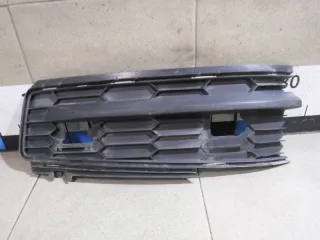 565807368 Решетка в бампер правая Skoda Kodiaq Арт 2-636346, вид 1