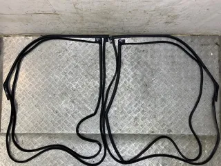 6786148040 Уплотнитель Lexus RX 3 Арт 2-648481
