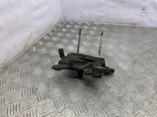 8843133050 Кронштейн компрессора кондиционера Toyota Camry XV30 Арт 2-656265, вид 1