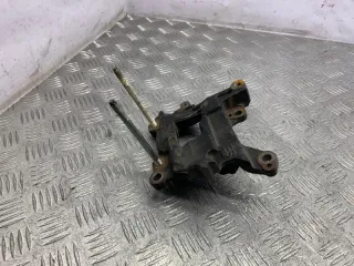8843133050 Кронштейн компрессора кондиционера Toyota Camry XV30 Арт 2-656265, вид 4
