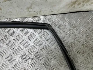 6814133090 Уплотнитель стекла Toyota Camry XV30 Арт 2-656826, вид 4