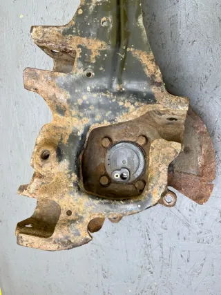 BBM4-28-200B Кулак Mazda 3 BL Арт 2-666763, вид 10