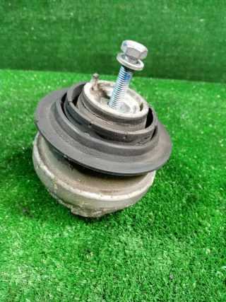 A2202401917 Подушка крепления двигателя Mercedes SLK r170 Арт 2-674757, вид 1