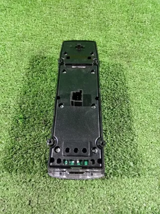 A2128208310 Блок управления стеклоподъемниками Mercedes C W204 Арт 2-674898, вид 4