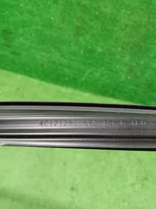 5735A437 Уплотнитель резинка Mitsubishi Outlander 3 restailing Арт 2-675002, вид 4