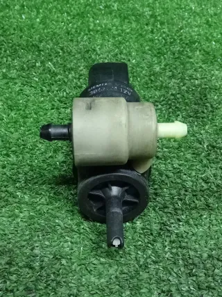 8260A059 Насос (моторчик) омывателя стекла Mitsubishi Outlander 1 Арт 2-675035, вид 3