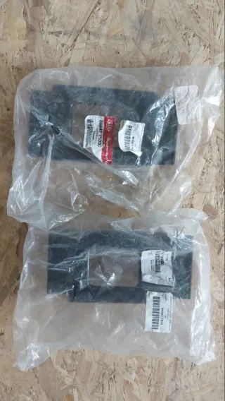 866421h000 Кронштейн усилителя бампера переднего (домик) Kia Ceed 1 Арт 2-676302, вид 1