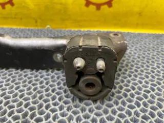 52124115 Кронштейн глушителя Chrysler Voyager 5 Арт 2-681089, вид 4