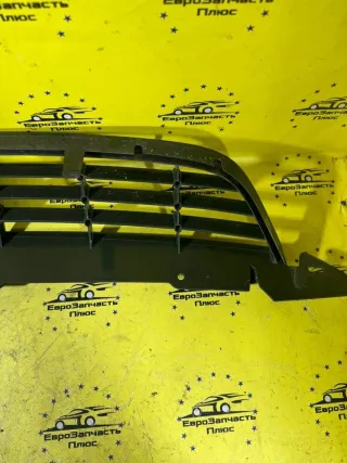 8M51-8200 Решетка радиатора Ford Focus 1 Арт 2-693385, вид 6