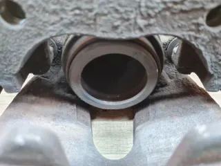 1682876 Суппорт Ford Focus 3 Арт 2-696695, вид 3