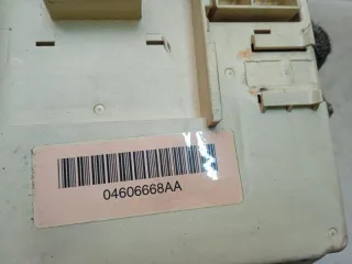04606668AA Блок предохранителей Chrysler Stratus 1 Арт 2-702432, вид 7