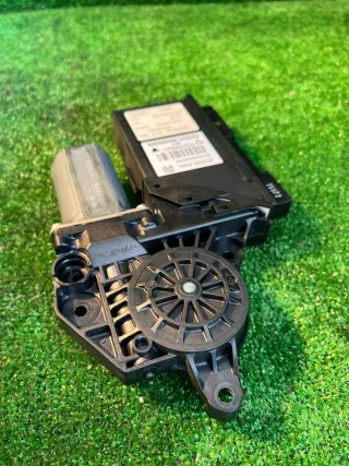 8E0959802E Моторчик стеклоподъемника Audi A4 B7 Арт 2-704263, вид 7