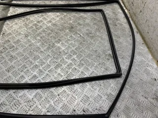 6814148031 Уплотнитель стекла Lexus RX 3 Арт 2-710787, вид 6