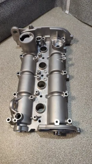 04E103469BQ Клапанная крышка с распредвалом Volkswagen Polo 6 Арт 2-727294, вид 1