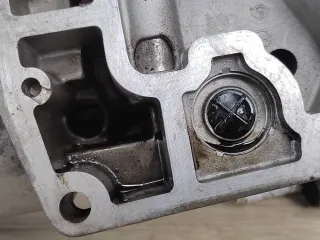 045115389J Корпус масляного фильтра Volkswagen Golf 5 2.0л Арт 2-777418, вид 6